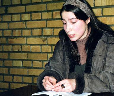 Inga Kuznetsova at the Vadim Sidur State Museum, Moscow, on 20-12-1997  5th edition of the premium Babylon for young literature. Photo from http://gallery.vavilon.ru/img/stage/kuznetsova-i01/id_1185